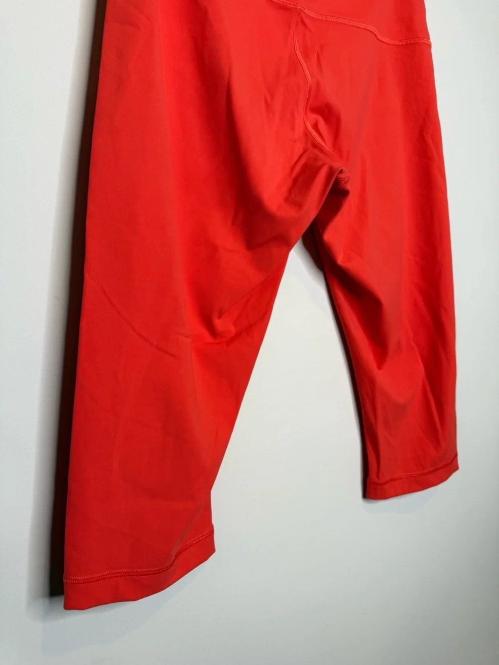 Lululemon Capri Leggings. bright Orange